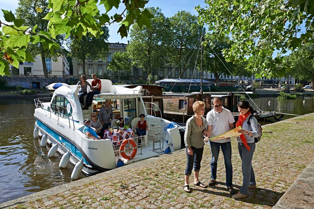 Alquiler barco Erdre amarre en el corazón de Nantes